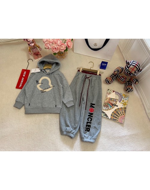 Moncler Children´s clothing Product Code：X-LI-MON-58993When confirming stock and placing an order on whatsapp, please tell us the Product Code