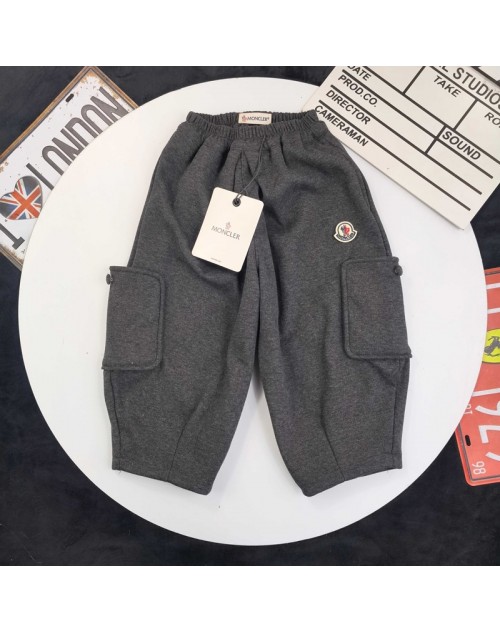 Moncler Pants Product Code：X-LI-MON-59050When confirming stock and placing an order on whatsapp, please tell us the Product Code