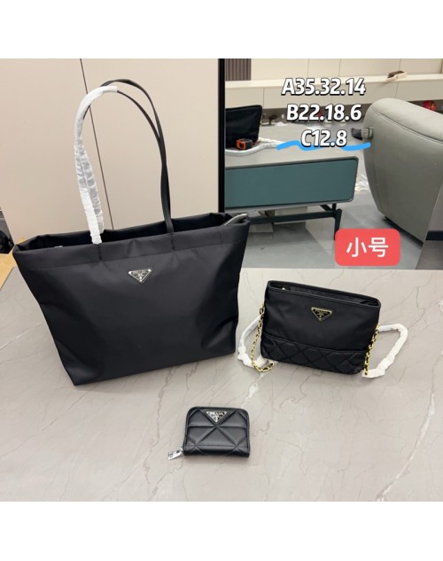 Prada Bag Product Code：X-LI-PRA-59573When confirming stock and placing an order on whatsapp, please tell us the Product Code
